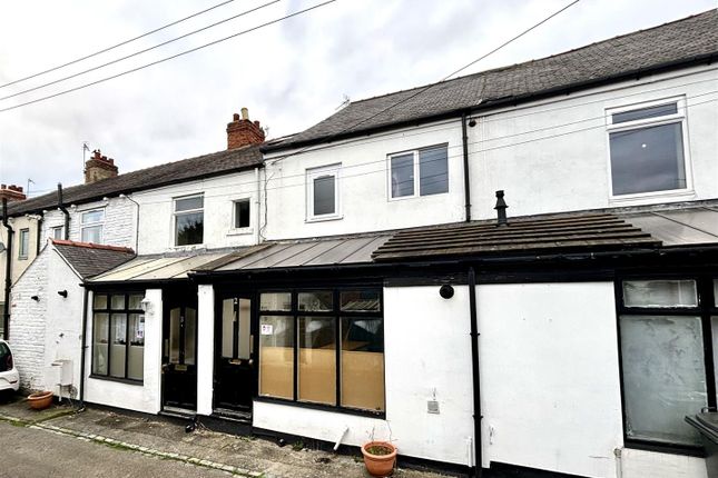 5 bed property, in Tindale Avenue, £129,950