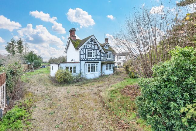 4 bed property, in Royston Road, £600,000