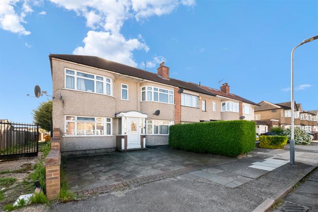 5 bed property, in Flamborough Road, £850,000