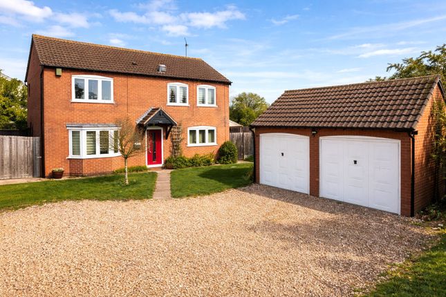 3 bed property, in Main Road, £525,000