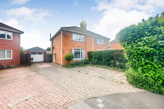 3 bed property, in Bessemer Grove, £230,000