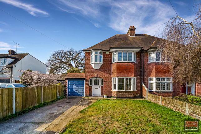 3 bed property, in Ashford Road, £775,000