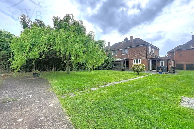 3 bed property, in Waghorn Road, £500,000