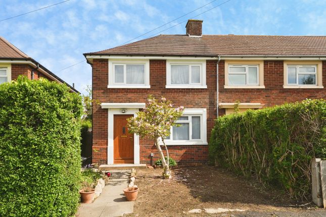 3 bed property, in Parry Road, £170,000