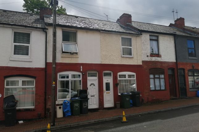 2 bed property, in Laundry Road, £170,000