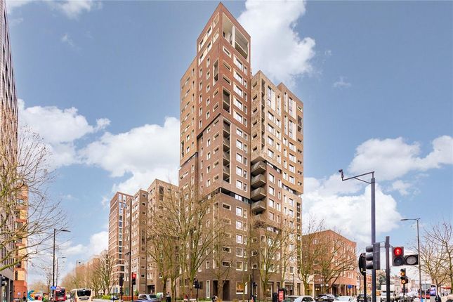 2 bed property, in Walworth Road, £824,500