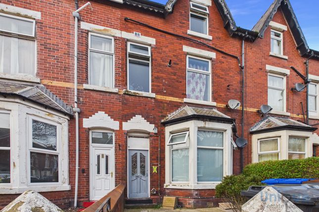 1 bed property, in 45 St. Albans Road, £65,000