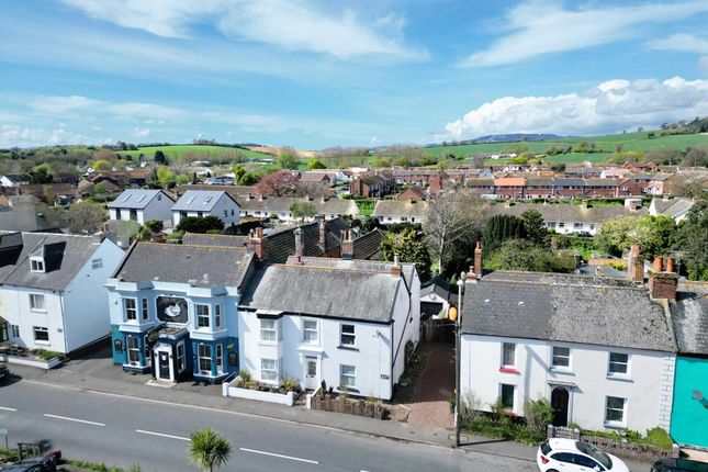 2 bed property, in The Strand, £290,000