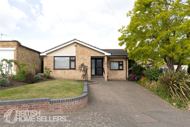 3 bed property, in The Vineway, £325,000
