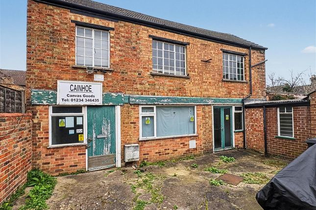 2 bed property, in Garfield Street, £150,000