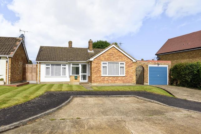 2 bed property, in Little Orchard, £425,000
