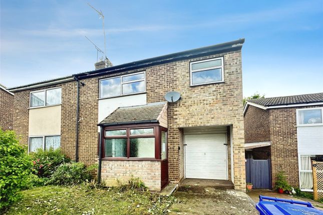 4 bed property, in Bridle Close, £315,000