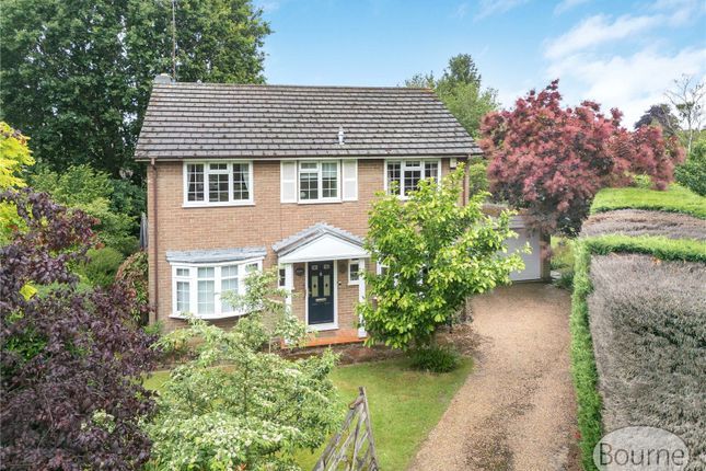 4 bed property, in Lyndhurst Close, £1,125,000
