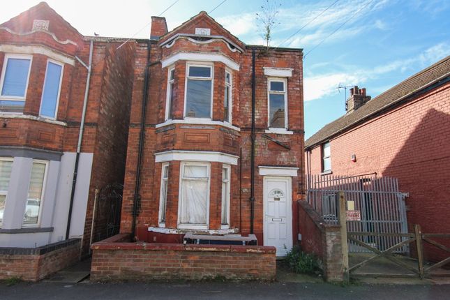 3 bed property, in Tooley Street, £110,000
