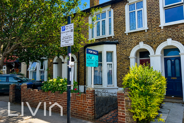 4 bed property, in Gloucester Road, £465,000