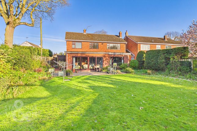 4 bed property, in The Street, £500,000