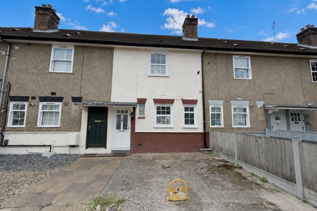 2 bed property, in Manchester Grove, £550,000