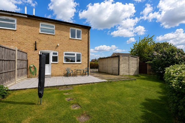 3 bed property, in Windmill Lane, £250,000