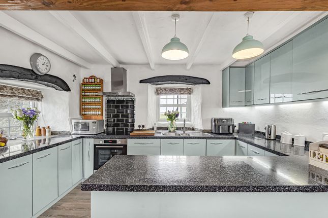 4 bed property, in Laity Cottages, £375,000