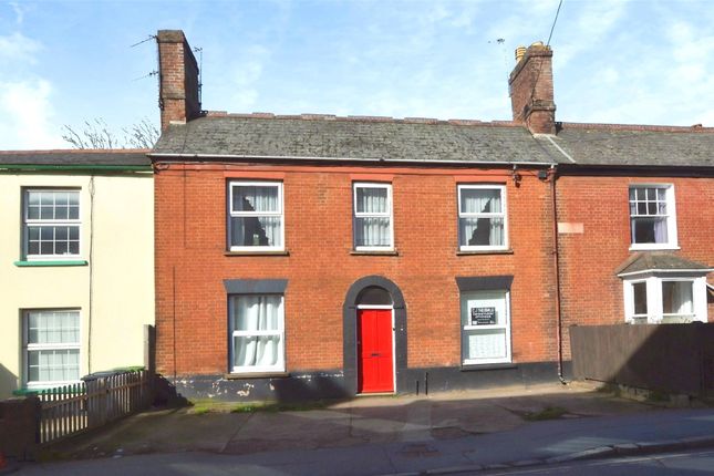 1 bed property, in Old Tiverton Road, £125,000