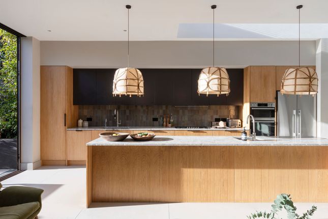5 bed property, in Kingsbridge Road, £3,750,000