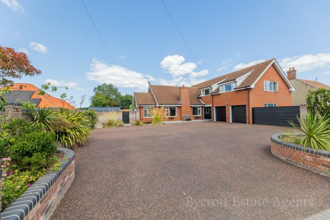 4 bed property, in Yarmouth Road, £650,000