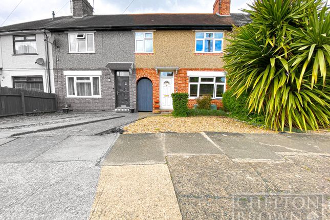 3 bed property, in Fullingdale Road, £220,000