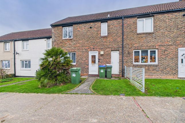 3 bed property, in Collingwood Close, £249,950