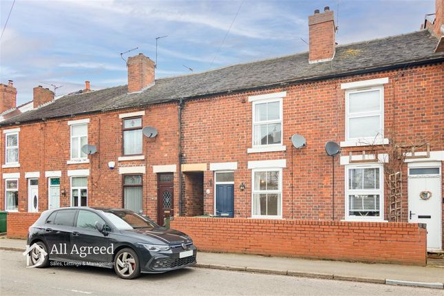 3 bed property, in Main Street, £150,000