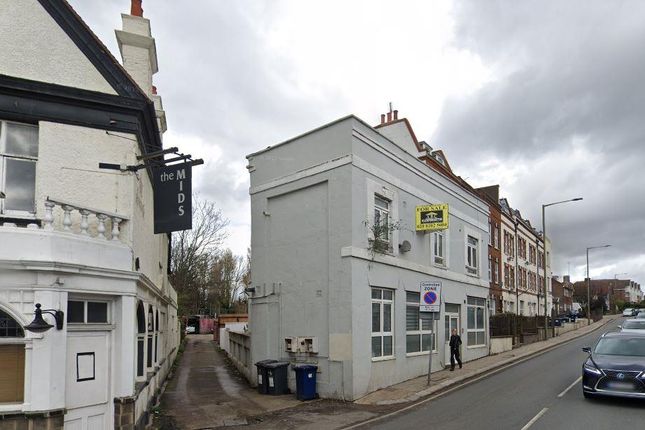 1 bed property, in Station Road, £255,000