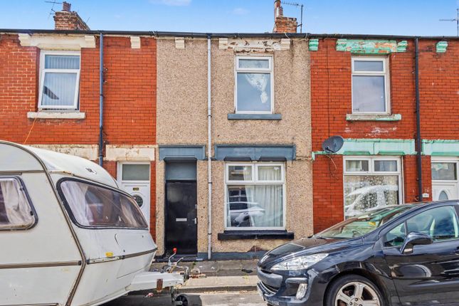 2 bed property, in Kimberley Street, £40,000