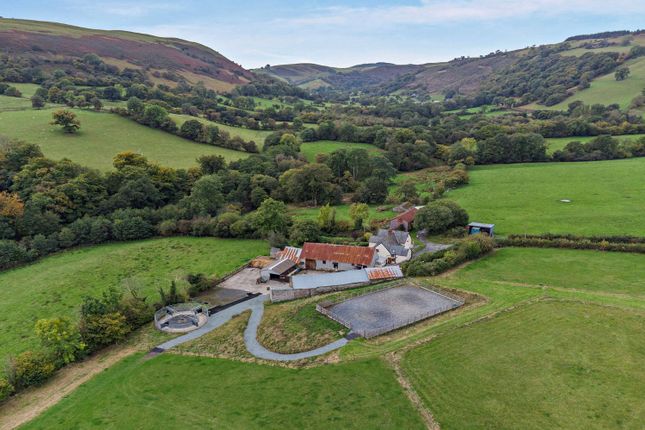 4 bed property, in Pen-Y-Garnedd, £925,000