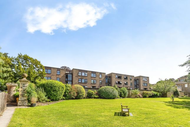 1 bed property, in Goodeve Park, £200,000