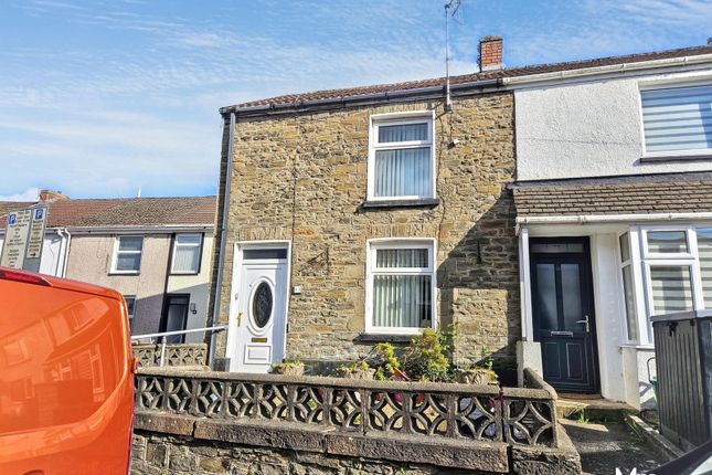 2 bed property, in Penydre, £80,000