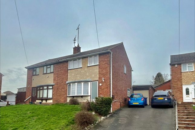 3 bed property, in Maple Drive, £229,950