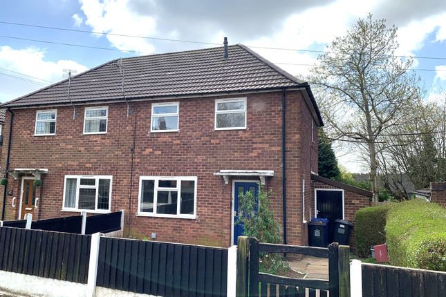 2 bed property, in Langdale Road, £120,000