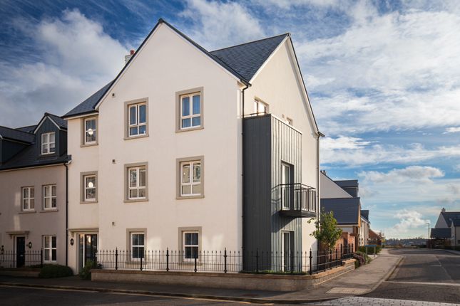 2 bed property, in Laverock Braes Road, £150,000