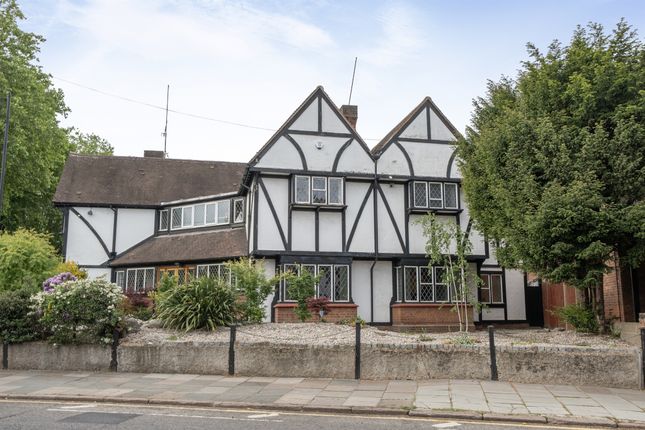7 bed property, in Cecil Road, £1,000,000