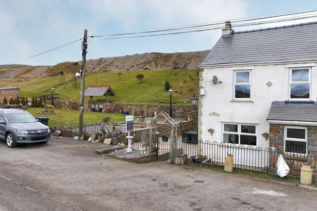 3 bed property, in Trefil, £435,000