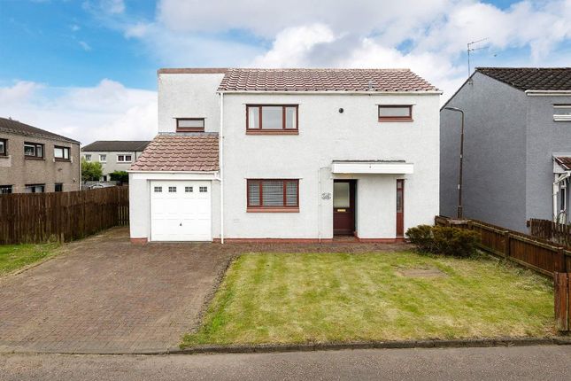 4 bed property, in Garry Walk, £195,000