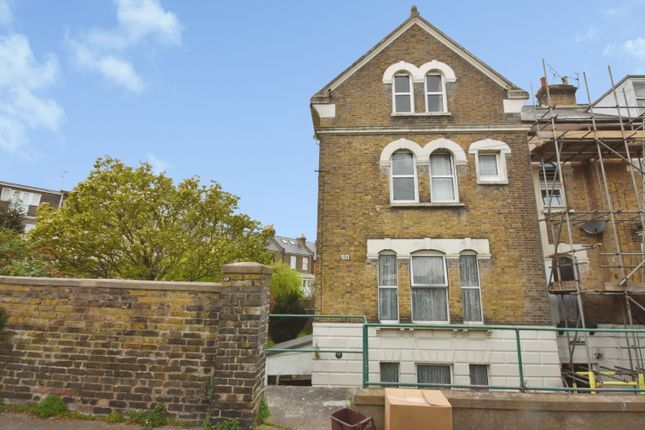 6 bed property, in South Eastern Road, £850,000