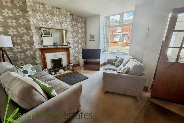 3 bed property, in Chorley Old Road, £155,000