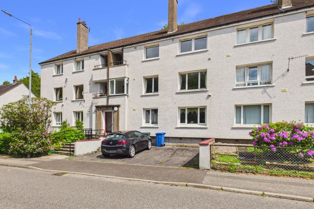 2 bed property, in 14C Corran Brae, £125,000