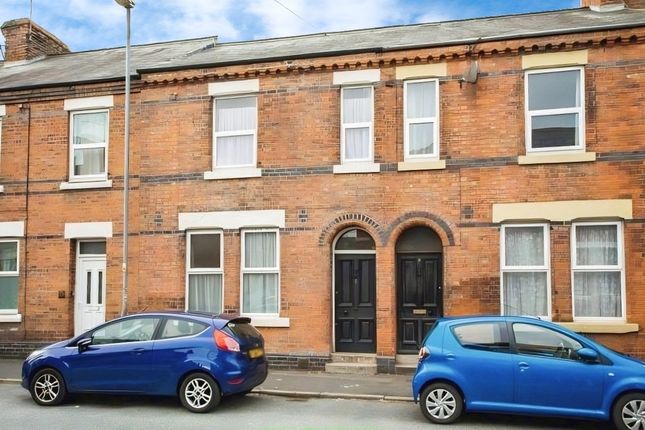 5 bed property, in Bouverie Street, £280,000