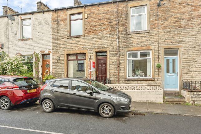 2 bed property, in Wren Street, £55,000