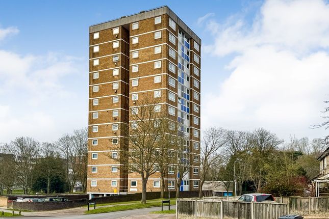 2 bed property, in 33 High Plash, £95,000