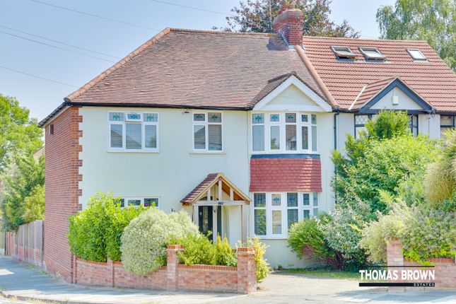 4 bed property, in Lancing Road, £685,000