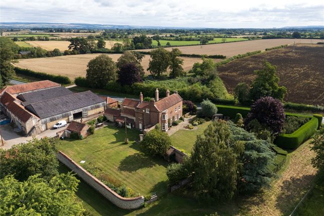 6 bed property, in Old Malton, £895,000