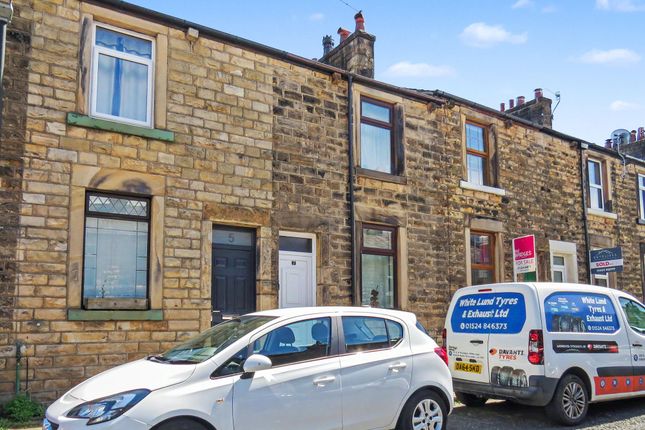 2 bed property, in Dunkeld Street, £125,000