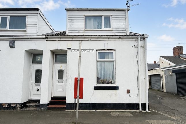 2 bed property, in Ocean Road South, £59,000
